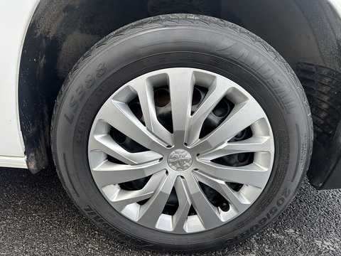 1.5 BlueHDi 1000 Professional Standard Panel Van 5dr Diesel Manual SWB Euro 6 (100 bhp)