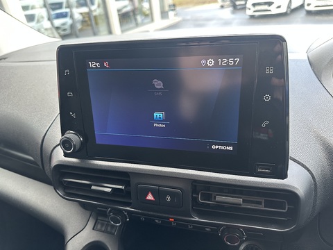 1.5 BlueHDi 1000 Professional Standard Panel Van 5dr Diesel Manual SWB Euro 6 (100 bhp)