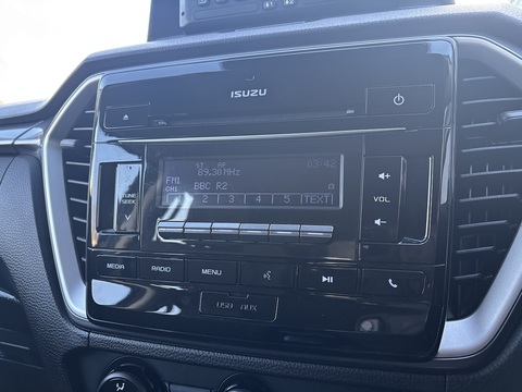 1.9 TD DL20 Pickup Double Cab 4dr Diesel Manual 4WD Euro 6 (s/s) (164 ps)