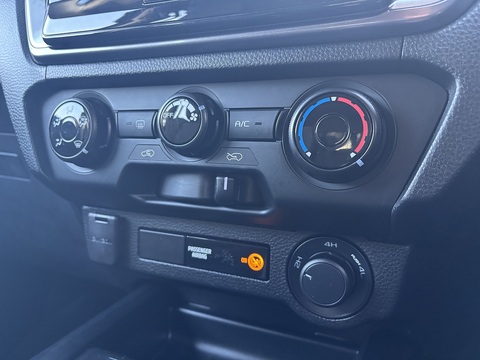 1.9 TD DL20 Pickup Double Cab 4dr Diesel Manual 4WD Euro 6 (s/s) (164 ps)