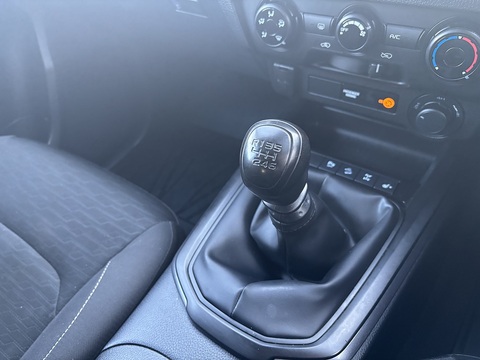 1.9 TD DL20 Pickup Double Cab 4dr Diesel Manual 4WD Euro 6 (s/s) (164 ps)