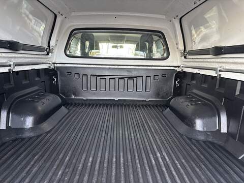 2.4 D-4D Active Extra Pickup Extended Cab 4dr Diesel Manual 4WD Euro 6 (s/s) (150 ps)