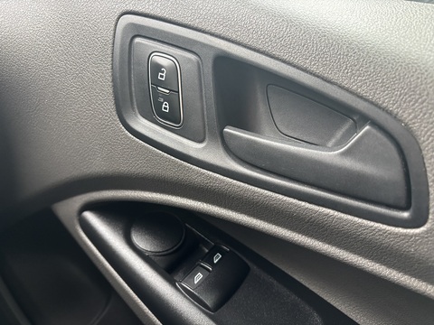 1.5 230 EcoBlue Leader Crew Van Double Cab 6dr Diesel Manual L2 Euro 6 (s/s) (100 ps)