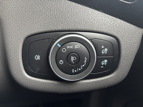 1.5 230 EcoBlue Leader Crew Van Double Cab 6dr Diesel Manual L2 Euro 6 (s/s) (100 ps)