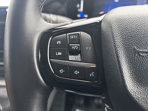 2.0 300 EcoBlue Limited Panel Van 5dr Diesel Manual L2 H1 Euro 6 (s/s) (136 ps)