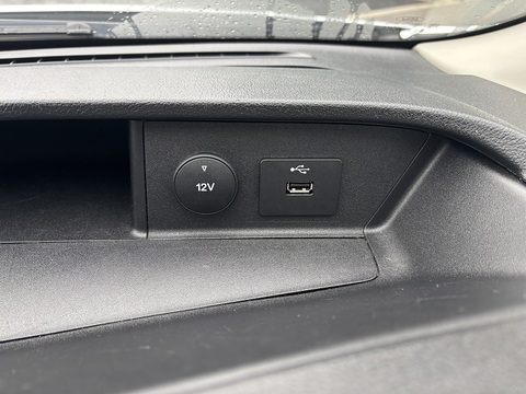 2.0 350 EcoBlue Leader Crew Van Double Cab 6dr Diesel Manual FWD L3 H2 Euro 6 (s/s) (130 ps)