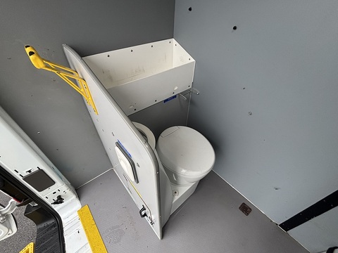 2.0 350 EcoBlue Leader Crew Van Double Cab 6dr Diesel Manual FWD L3 H2 Euro 6 (s/s) (130 ps)