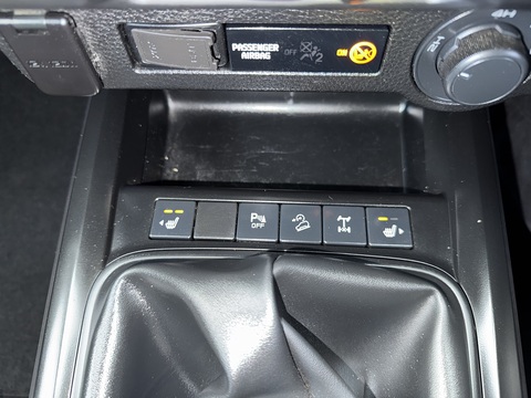 1.9 TD DL20 Pickup Extended Cab 2dr Diesel Manual 4WD Euro 6 (s/s) (164 ps)