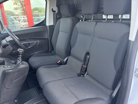 1.5 BlueHDi 950 Driver XL Panel Van 6dr Diesel Manual LWB Euro 6 (s/s) (100 ps)