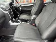 2018 68 ISUZU DMAX EIGER 1.9 4X4 D CAB WITH CANOPY