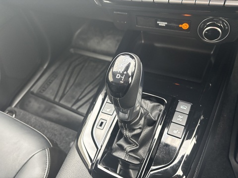 V-CROSS D/C 1.9 5dr Pickup Automatic Diesel