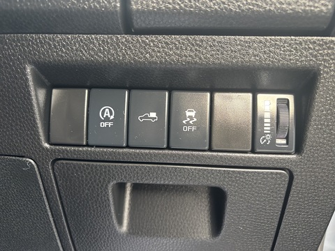 V-CROSS D/C 1.9 5dr Pickup Automatic Diesel