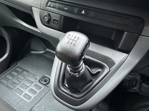 1.5 Turbo D 2900 Sportive Panel Van 6dr Diesel Manual L2 H1 Euro 6 (s/s) (100 ps)
