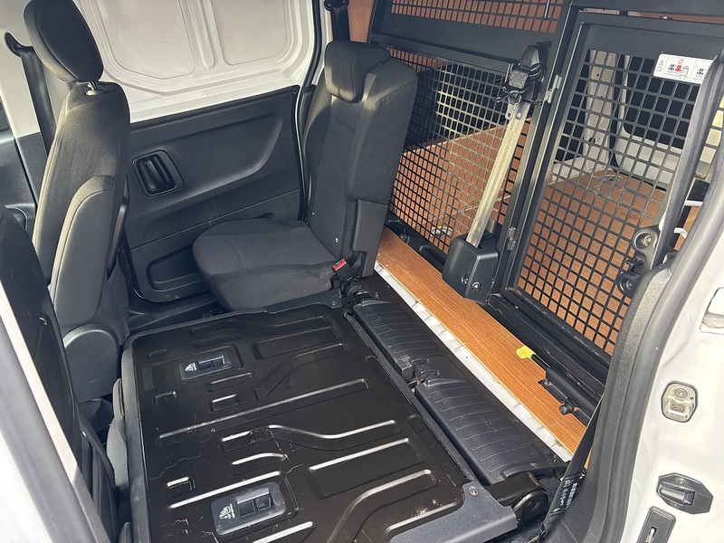 Vauxhall 1.5 Turbo D 2300 Edition Crew Van Double Cab 4dr Diesel Manual L2 Euro 6 (s/s) (100 ps)