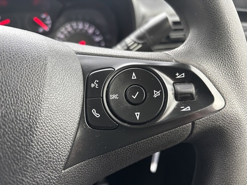 1.5 Turbo D 2300 Edition Crew Van Double Cab 4dr Diesel Manual L2 Euro 6 (s/s) (100 ps)