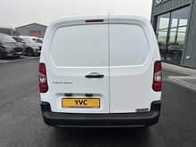 2021 21 PEUGEOT PARTNER PROFESSIONAL L2H1 3 SEATS