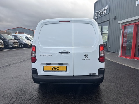 Crew Van 1.5 5dr Panel Van Manual Diesel