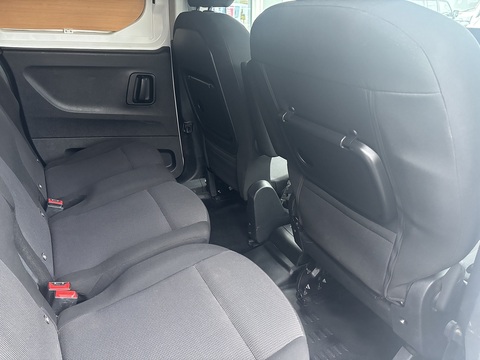 Crew Van 1.5 5dr Panel Van Manual Diesel