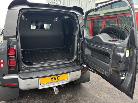 3.0 D250 MHEV S Hard Top SUV 3dr Diesel Auto 4WD SWB Euro 6 (s/s) (250 ps)