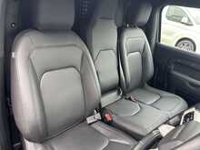 2024 74 LAND ROVER DEFENDER 90 3.0 D250 AUTO HARD TOP COMMERCIAL 250PS