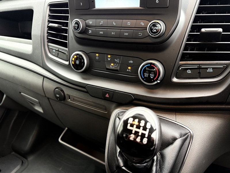 Ford 350 EcoBlue Leader 2.0 2dr Tipper Manual Diesel