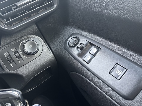 1.5 Turbo D 2300 Sportive Crew Van Double Cab 4dr Diesel Manual L2 Euro 6 (s/s) (100 ps)