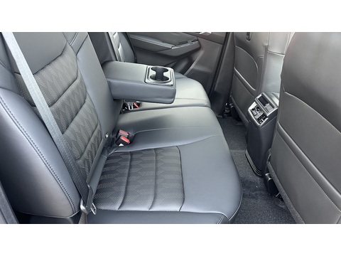 DL40 D/C 1.9 4dr PICKUP MANUAL DIESEL