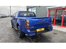 PRE REG ISUZU DMAX V CROSS AUTO BLUE 10 MILES
