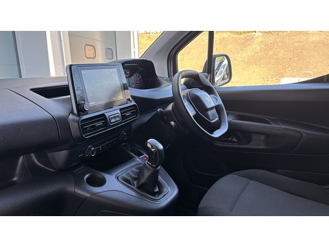 1.5 BlueHDi 1000 Professional Standard Panel Van 5dr Diesel Manual SWB Euro 6 (100 bhp)