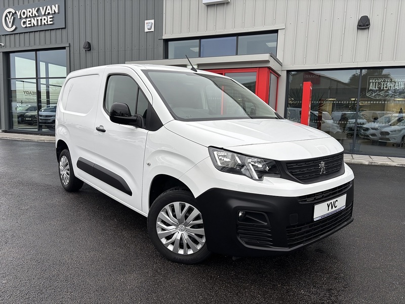 Peugeot 1.5 BlueHDi 1000 Professional Premium Standard Panel Van 5dr Diesel Manual SWB Euro 6 (100 bhp)