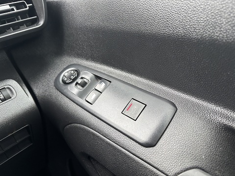 1.5 BlueHDi 1000 Professional Premium Standard Panel Van 5dr Diesel Manual SWB Euro 6 (100 bhp)