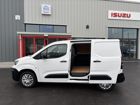 1.5 BlueHDi 1000 Professional Premium Standard Panel Van 5dr Diesel Manual SWB Euro 6 (100 bhp)