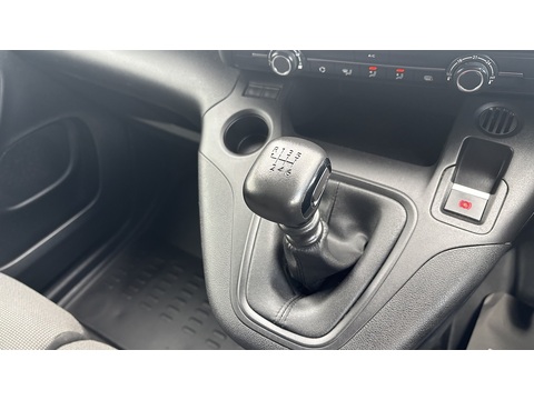 1.5 BlueHDi 1000 Professional Premium Standard Panel Van 5dr Diesel Manual SWB Euro 6 (100 bhp)