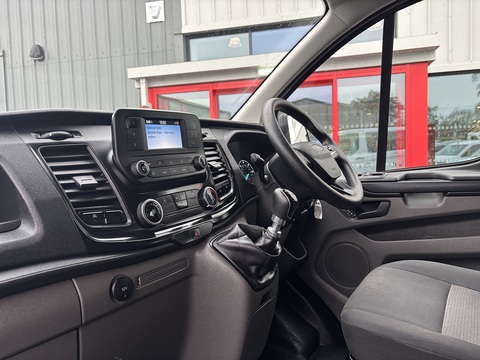 2.0 300 EcoBlue Leader Crew Van Double Cab 5dr Diesel Manual L1 H1 Euro 6 (s/s) (105 ps)