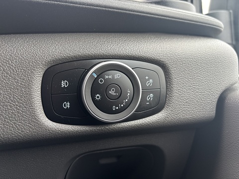 2.0 350 EcoBlue Leader Crew Van Double Cab 6dr Diesel Manual FWD L3 H2 Euro 6 (s/s) (130 ps)