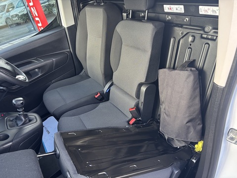 1.5 BlueHDi 650 Driver Edition M Panel Van 5dr Diesel Manual SWB Euro 6 (s/s) (100 ps)