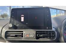 2023 72 VAUXHALL COMBO 2300 SPORTIVE 50KWH AUTO 136PS