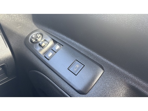 2300 50kWh Sportive Panel Van 5dr Electric Auto L1 H1 (7.4kW Charger) (136 ps)