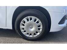 2023 72 VAUXHALL COMBO 2300 SPORTIVE 50KWH AUTO 136PS