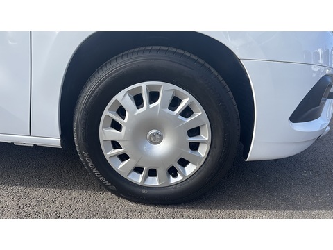 2300 50kWh Sportive Panel Van 5dr Electric Auto L1 H1 (7.4kW Charger) (136 ps)