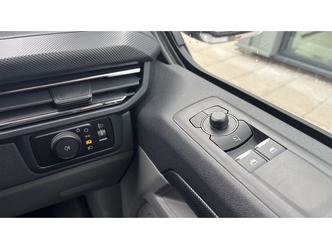 2.0 280 EcoBlue Limited Panel Van 5dr Diesel Manual L1 H1 Euro 6 (s/s) (136 ps)