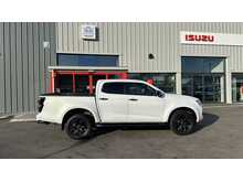 2023 73 ISUZU DMAX V CROSS AUTO IN PEARL WHITE