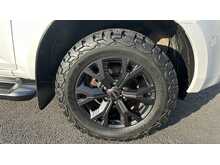 2023 73 ISUZU DMAX V CROSS AUTO IN PEARL WHITE