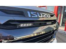 2023 73 ISUZU DMAX V CROSS AUTO IN PEARL WHITE