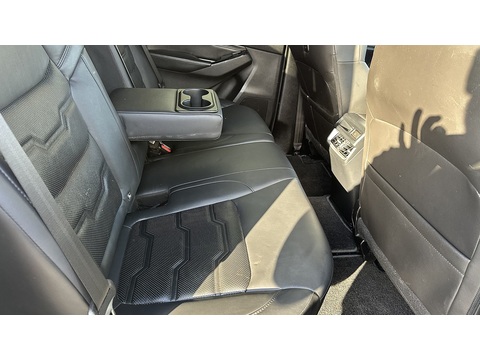 1.9 TD V-Cross Pickup Double Cab 4dr Diesel Auto 4WD Euro 6 (s/s) (164 ps)