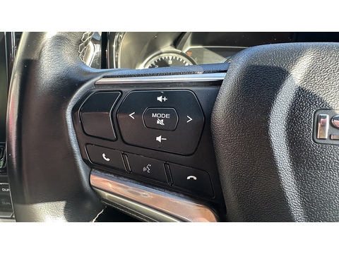 1.9 TD V-Cross Pickup Double Cab 4dr Diesel Auto 4WD Euro 6 (s/s) (164 ps)