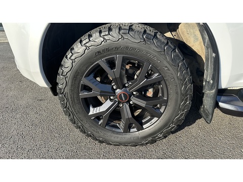 1.9 TD V-Cross Pickup Double Cab 4dr Diesel Auto 4WD Euro 6 (s/s) (164 ps)