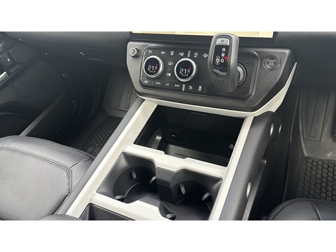 3.0 D250 MHEV X-Dynamic SE Hard Top SUV 5dr Diesel Auto 4WD MWB Euro 6 (s/s) (249 ps)