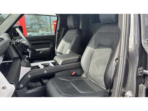 3.0 D250 MHEV X-Dynamic SE Hard Top SUV 5dr Diesel Auto 4WD MWB Euro 6 (s/s) (249 ps)