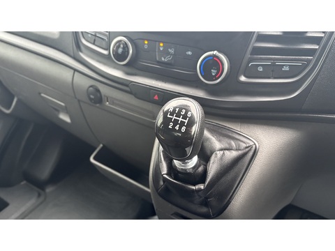 2.0 350 EcoBlue Leader Chassis Double Cab 4dr Diesel Manual RWD L3 Euro 6 (s/s) (130 ps)